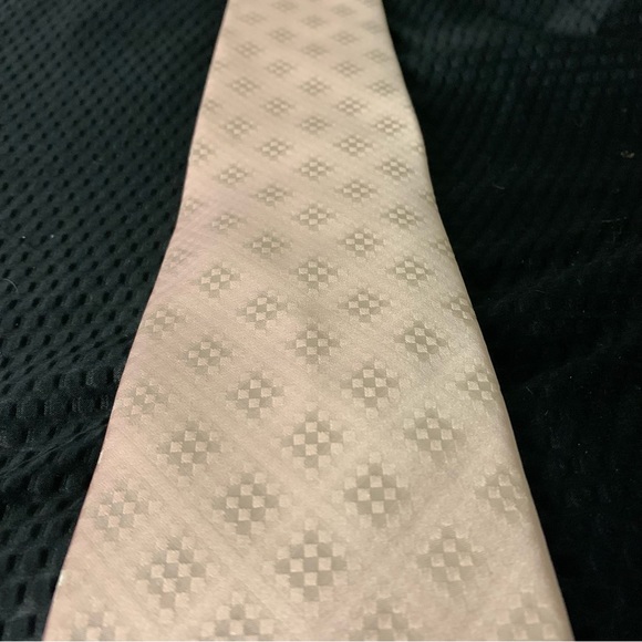 Louis Vuitton Tie - Picture 1 of 5